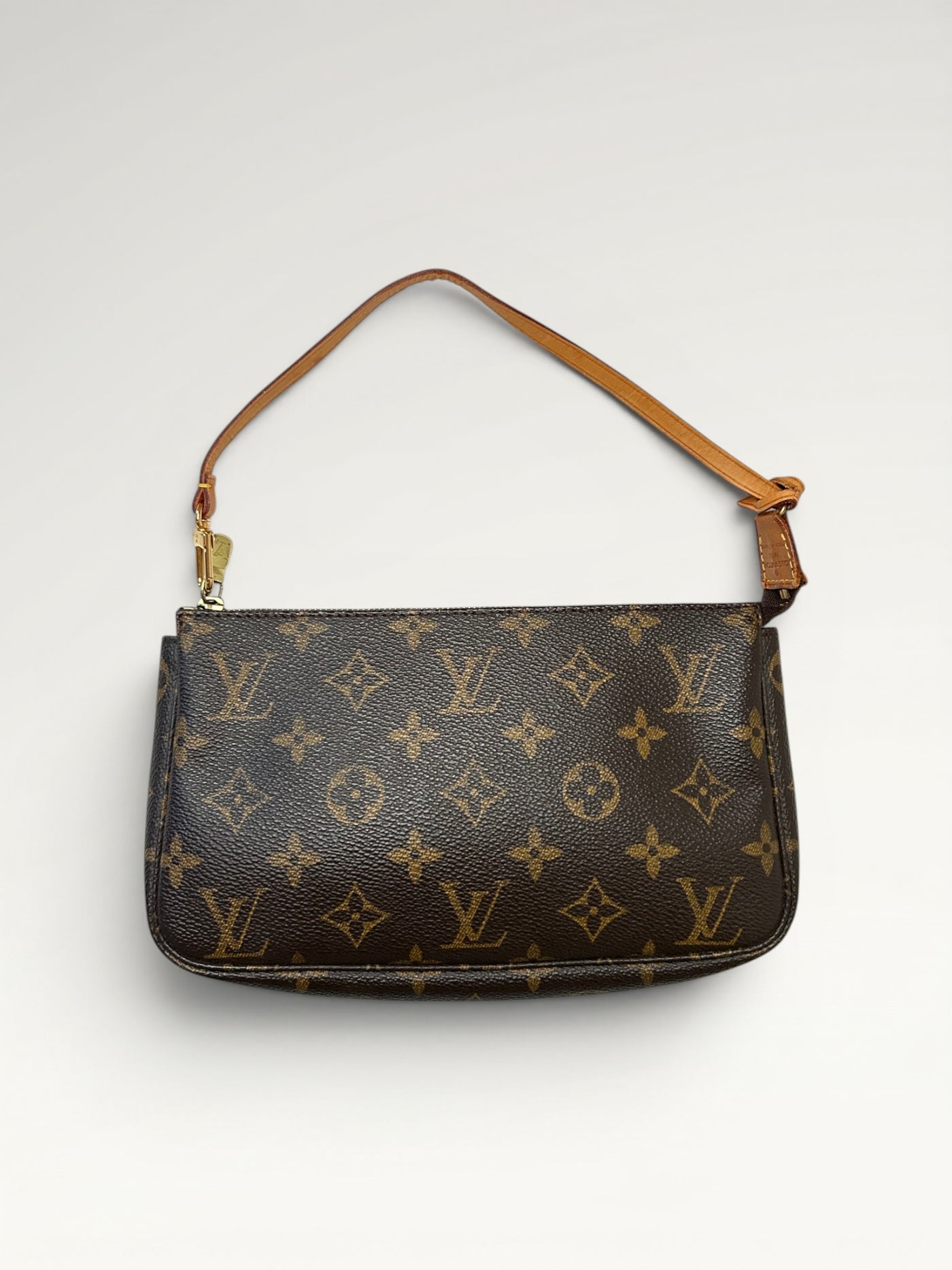 166 - Louis Vuitton Pochette Accessoires
