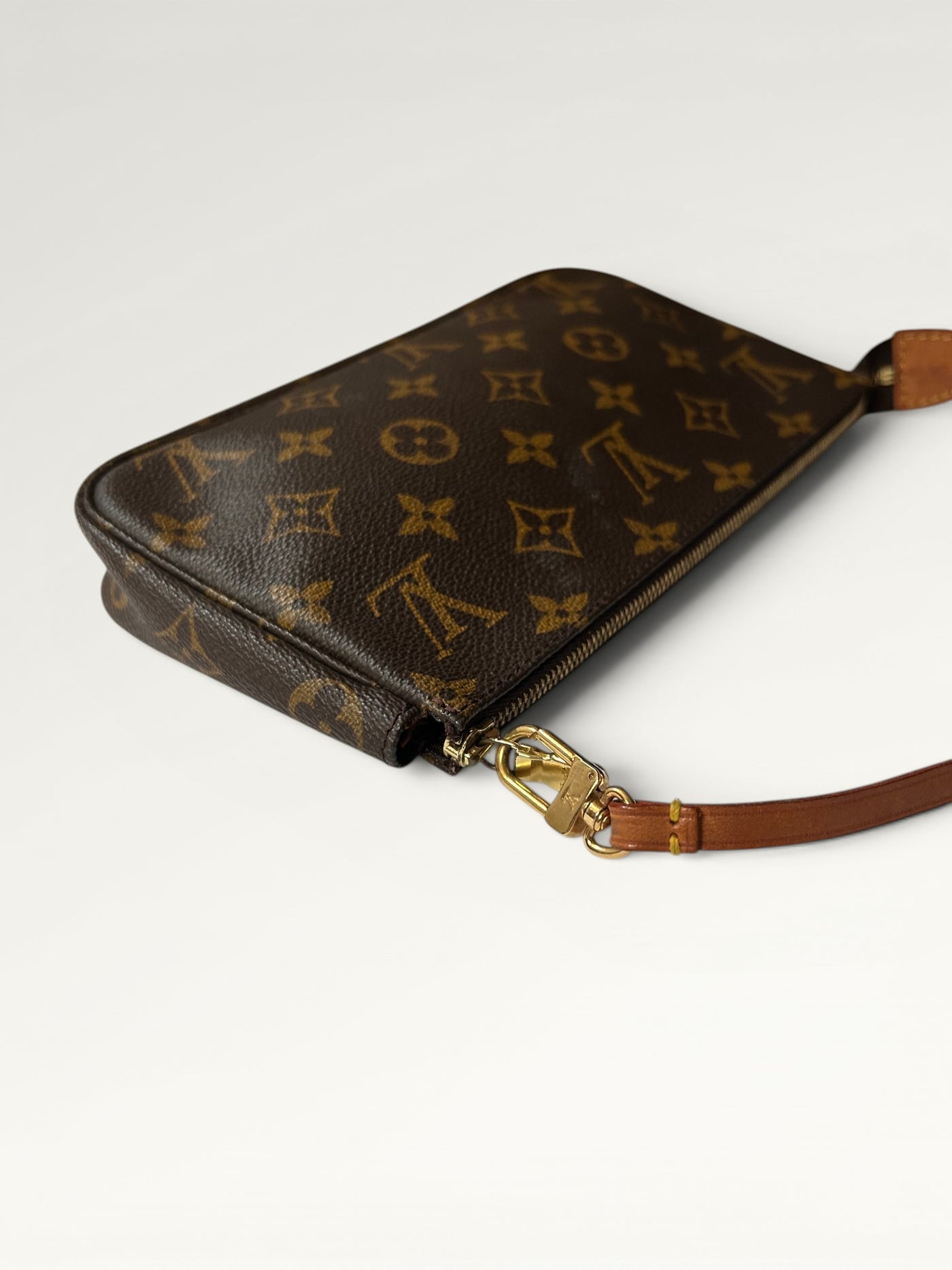 0178 - Louis Vuitton Pochette Accessoires