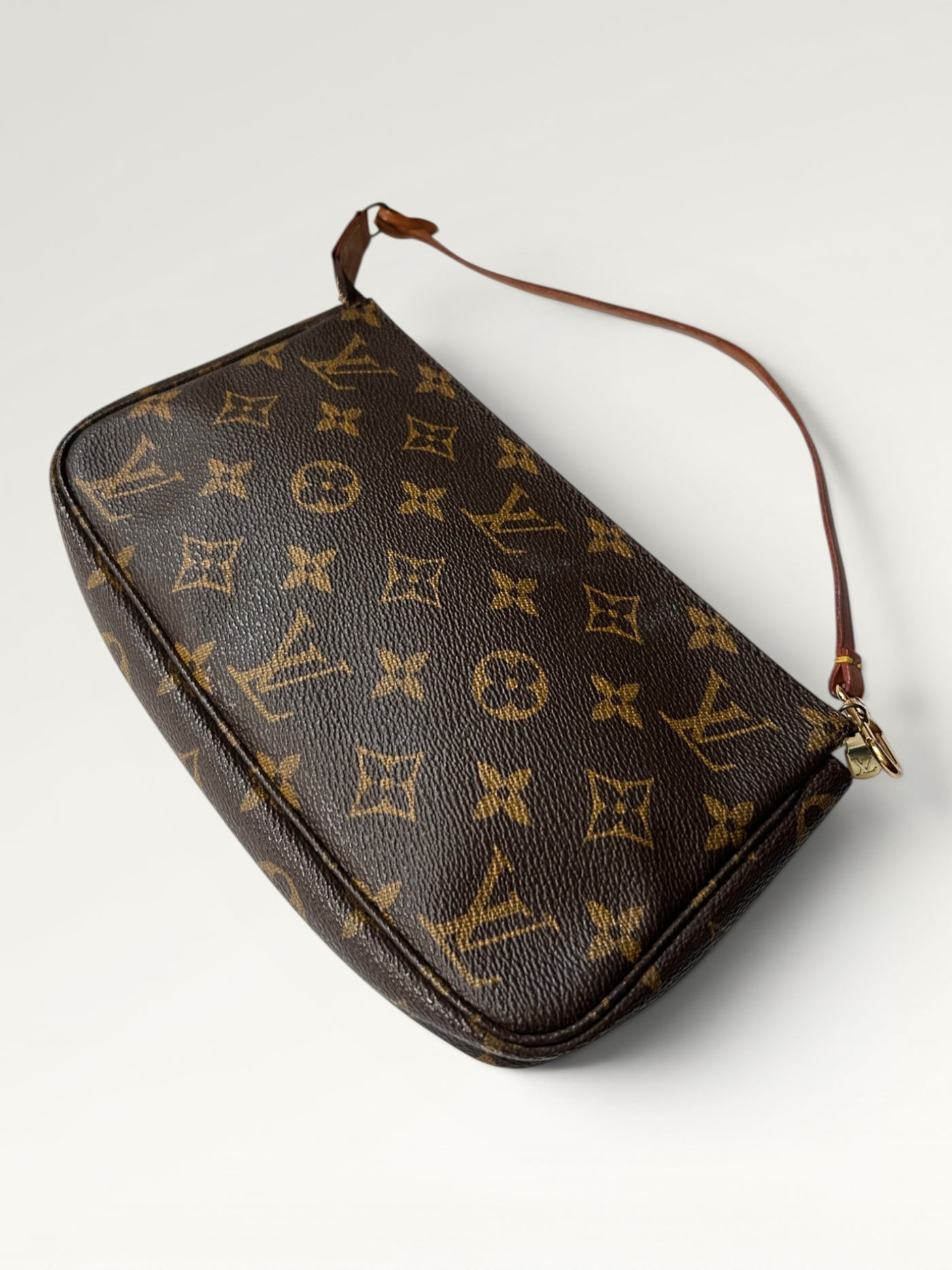 0178 - Louis Vuitton Pochette Accessoires