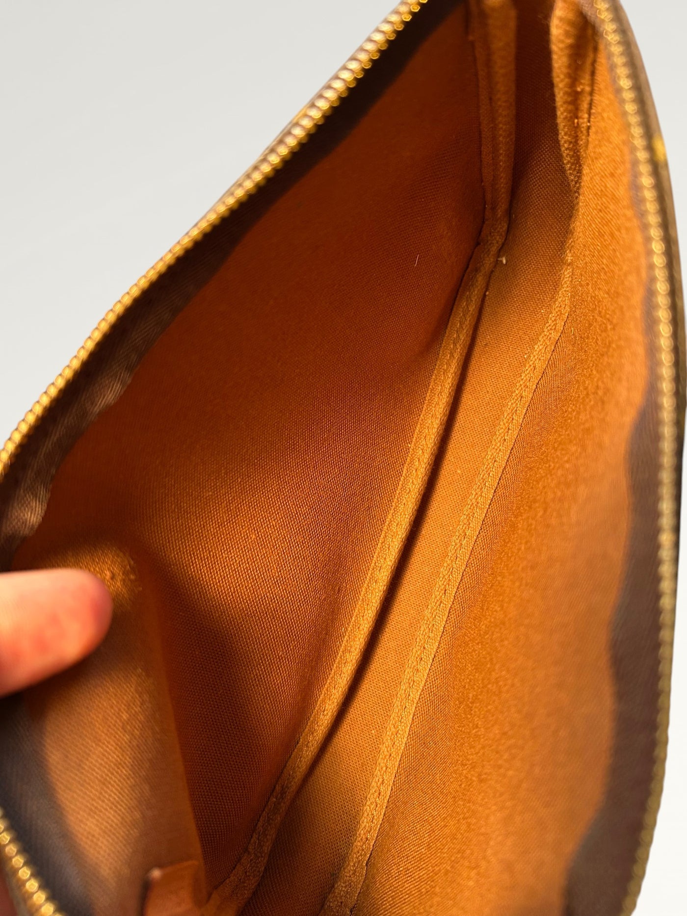 0178 - Louis Vuitton Pochette Accessoires