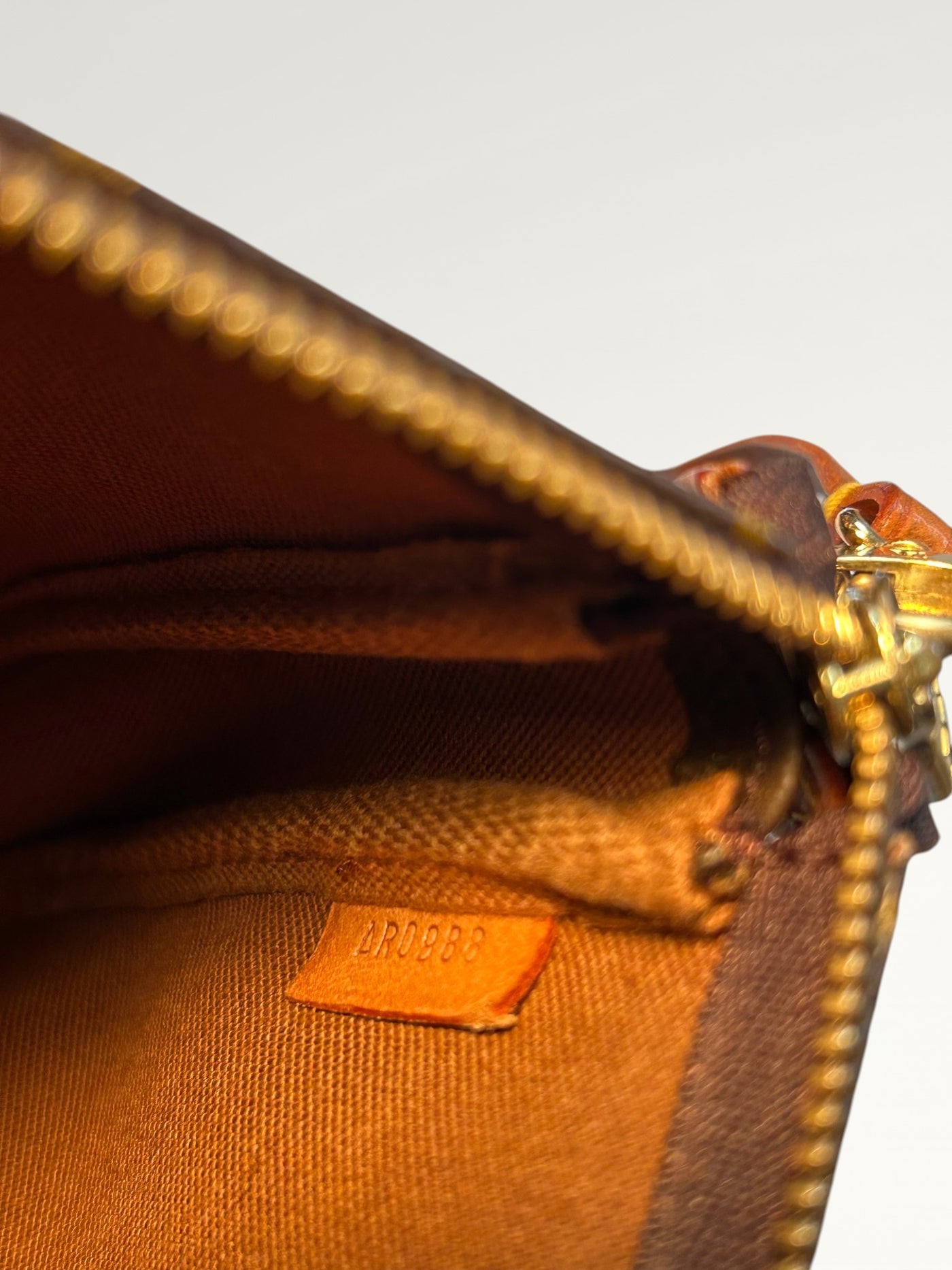 0178 - Louis Vuitton Pochette Accessoires