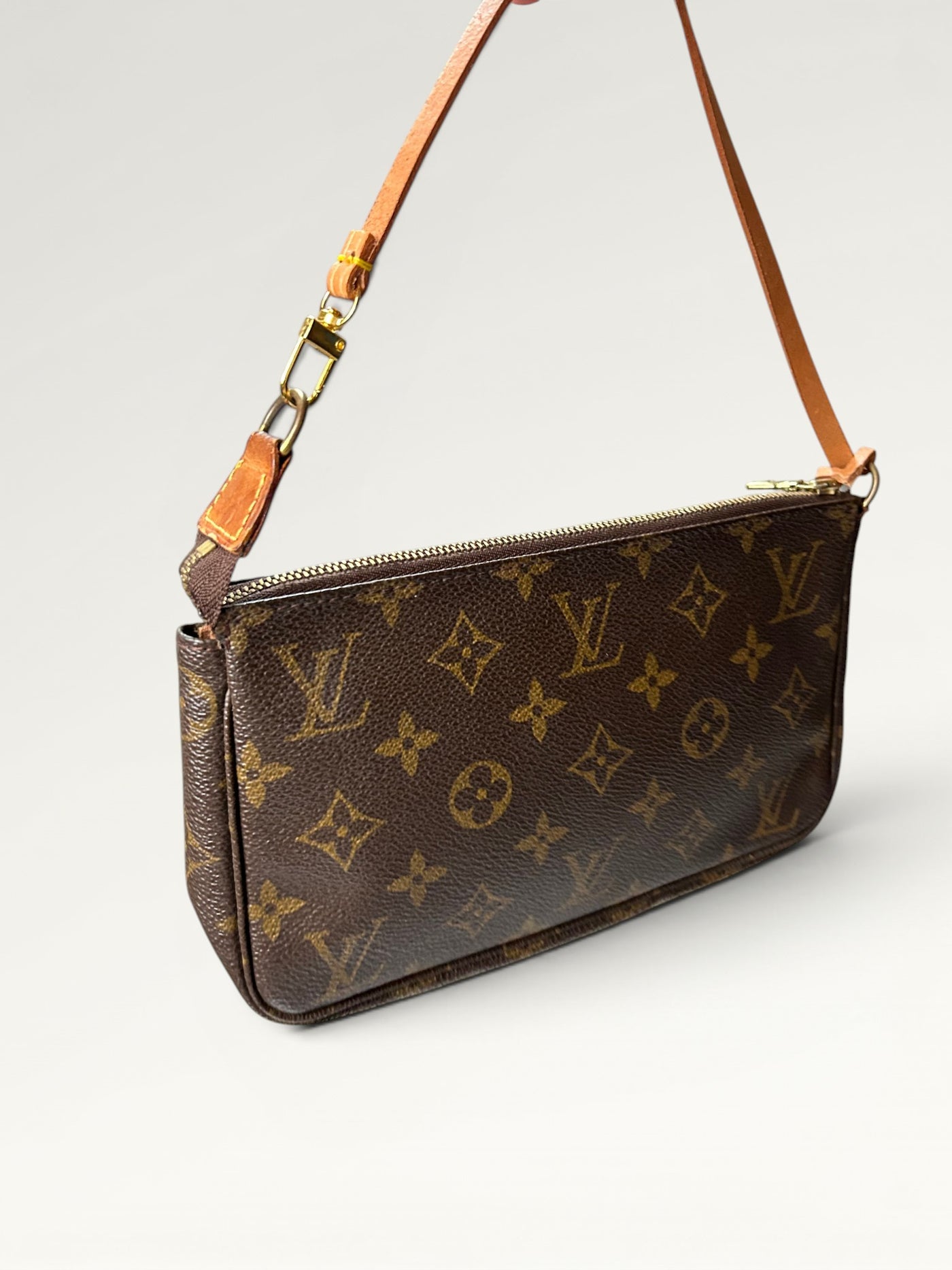 0179 - Louis Vuitton Pochette Accessoire - Replaced Strap & Hook