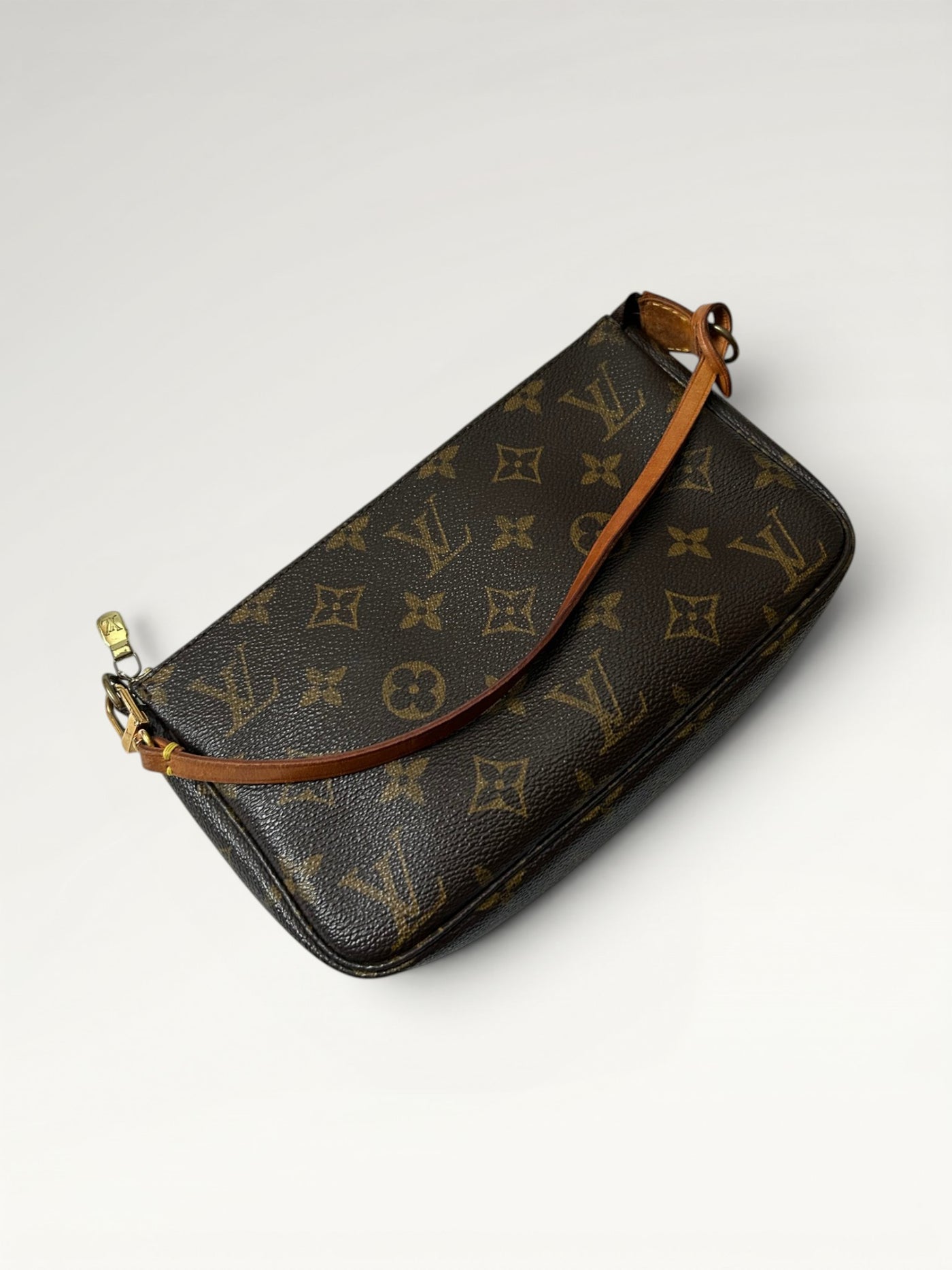 0173 - Louis Vuitton Pochette Accessoires