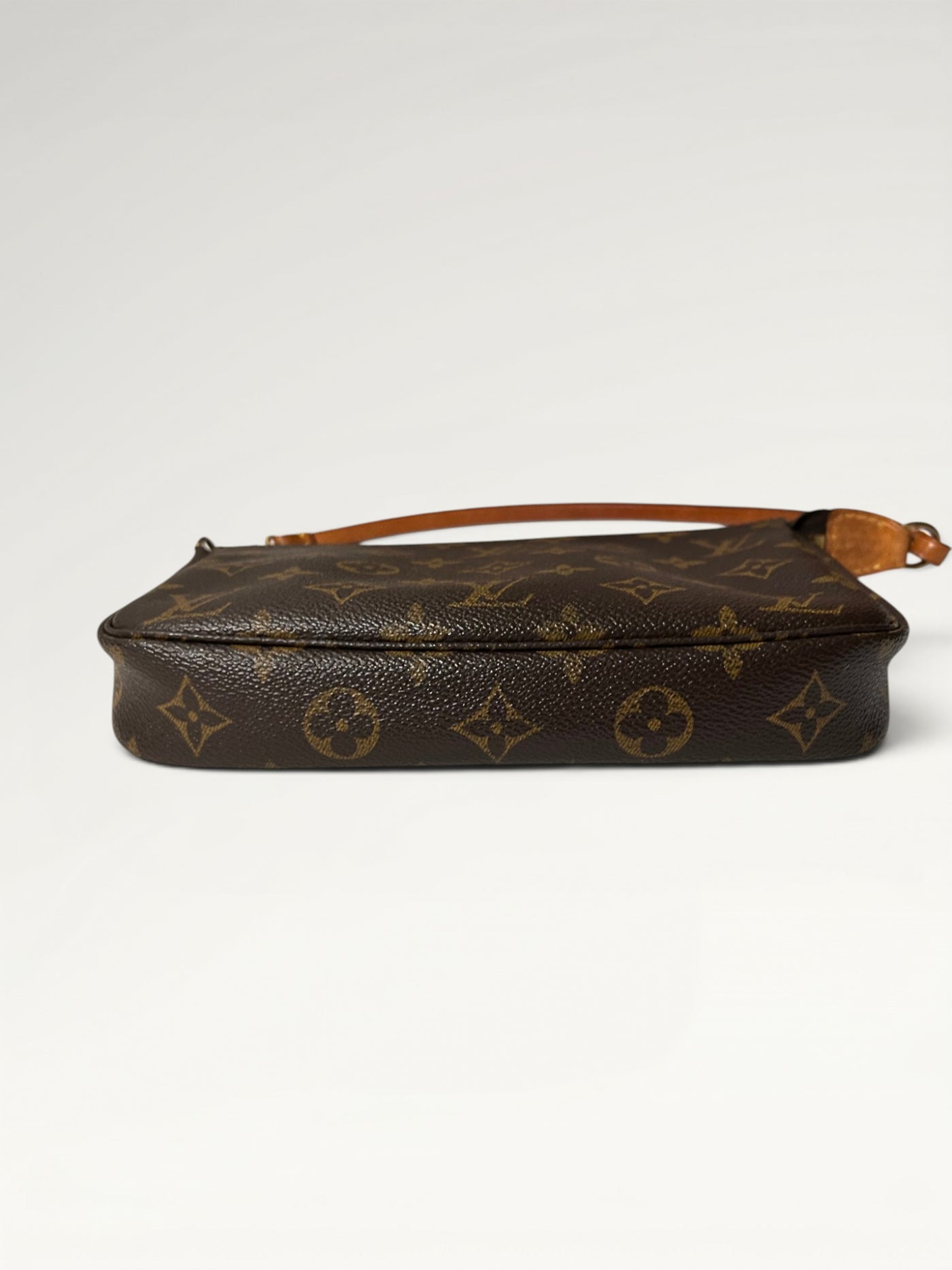 0173 - Louis Vuitton Pochette Accessoires