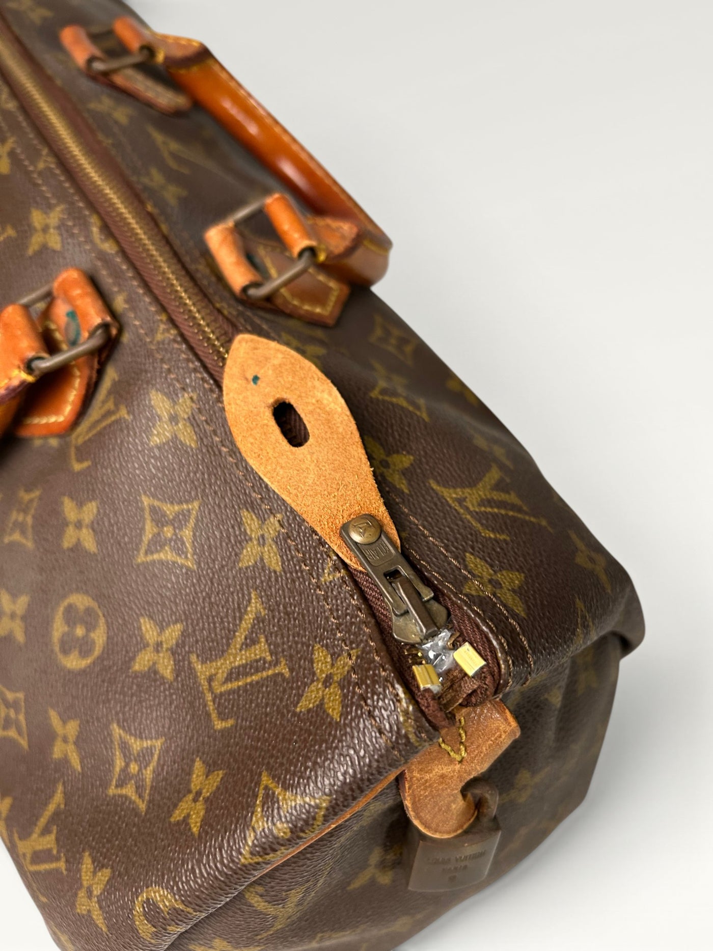 0174 - Louis Vuitton Keepall 45