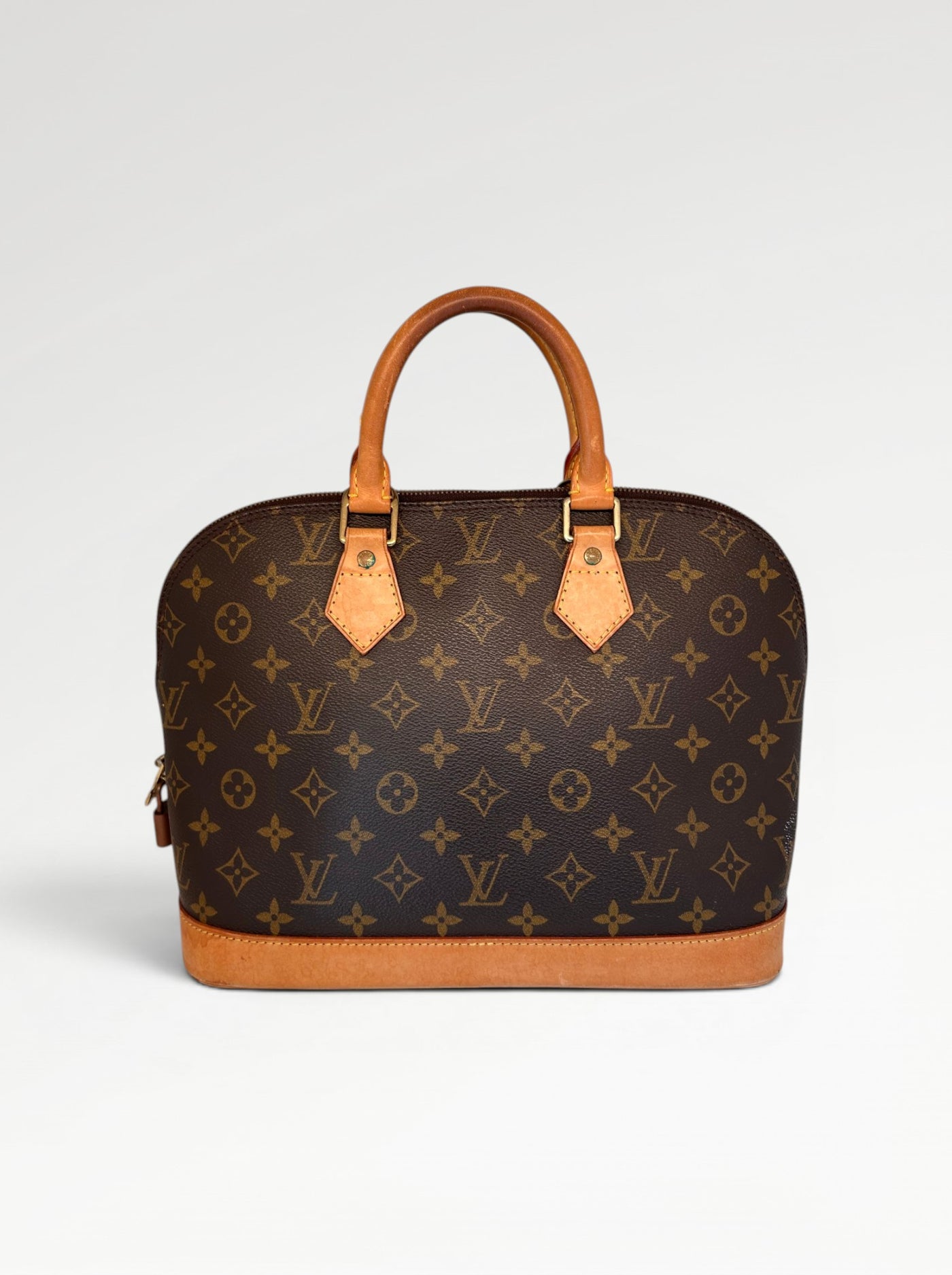 131 - Louis Vuitton Alma PM