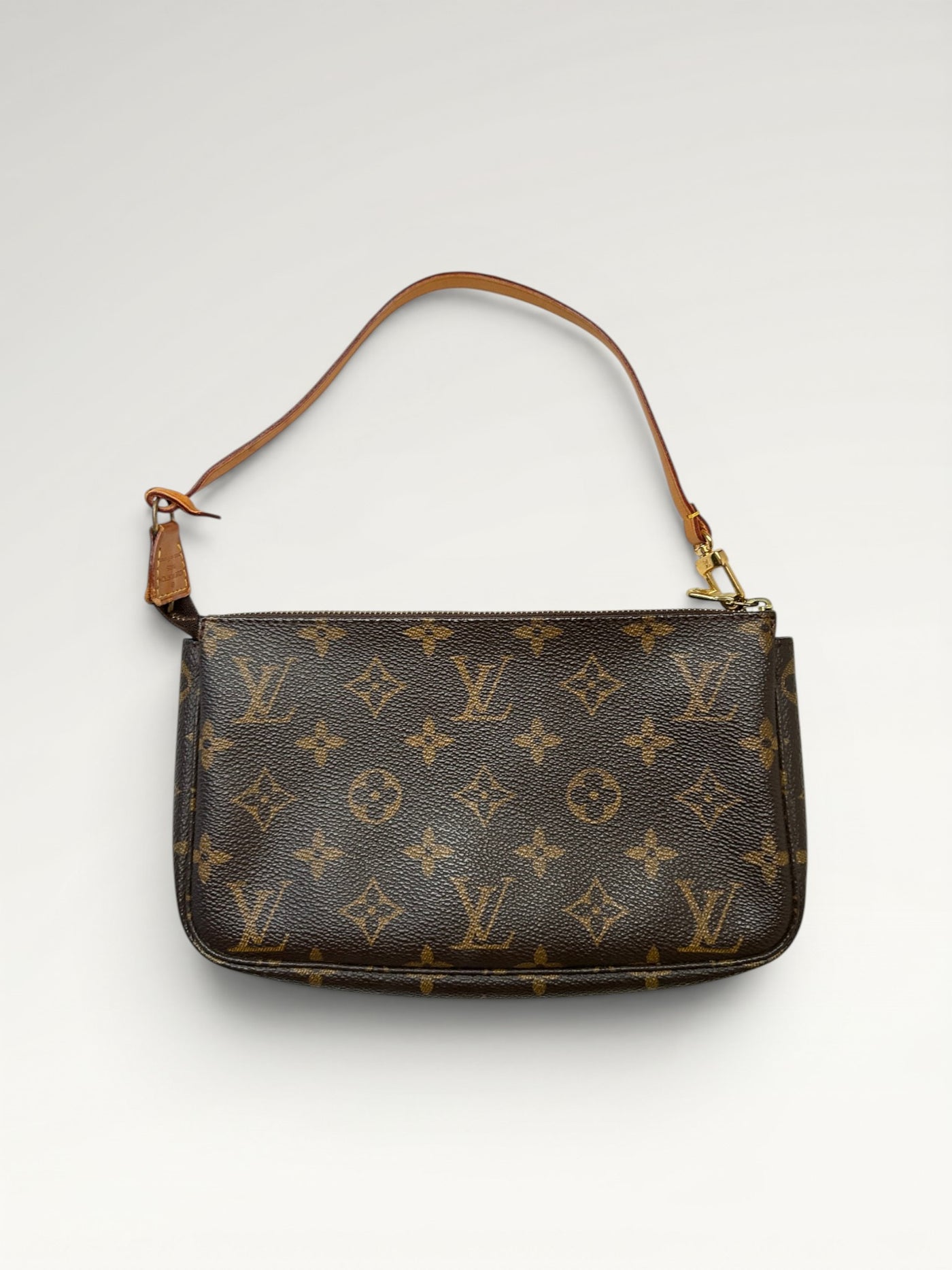 166 - Louis Vuitton Pochette Accessoires