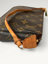 166 - Louis Vuitton Pochette Accessoires