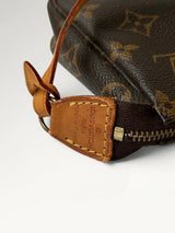 166 - Louis Vuitton Pochette Accessoires