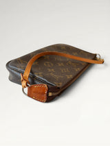 146 - Louis Vuitton Pochette Accessoires