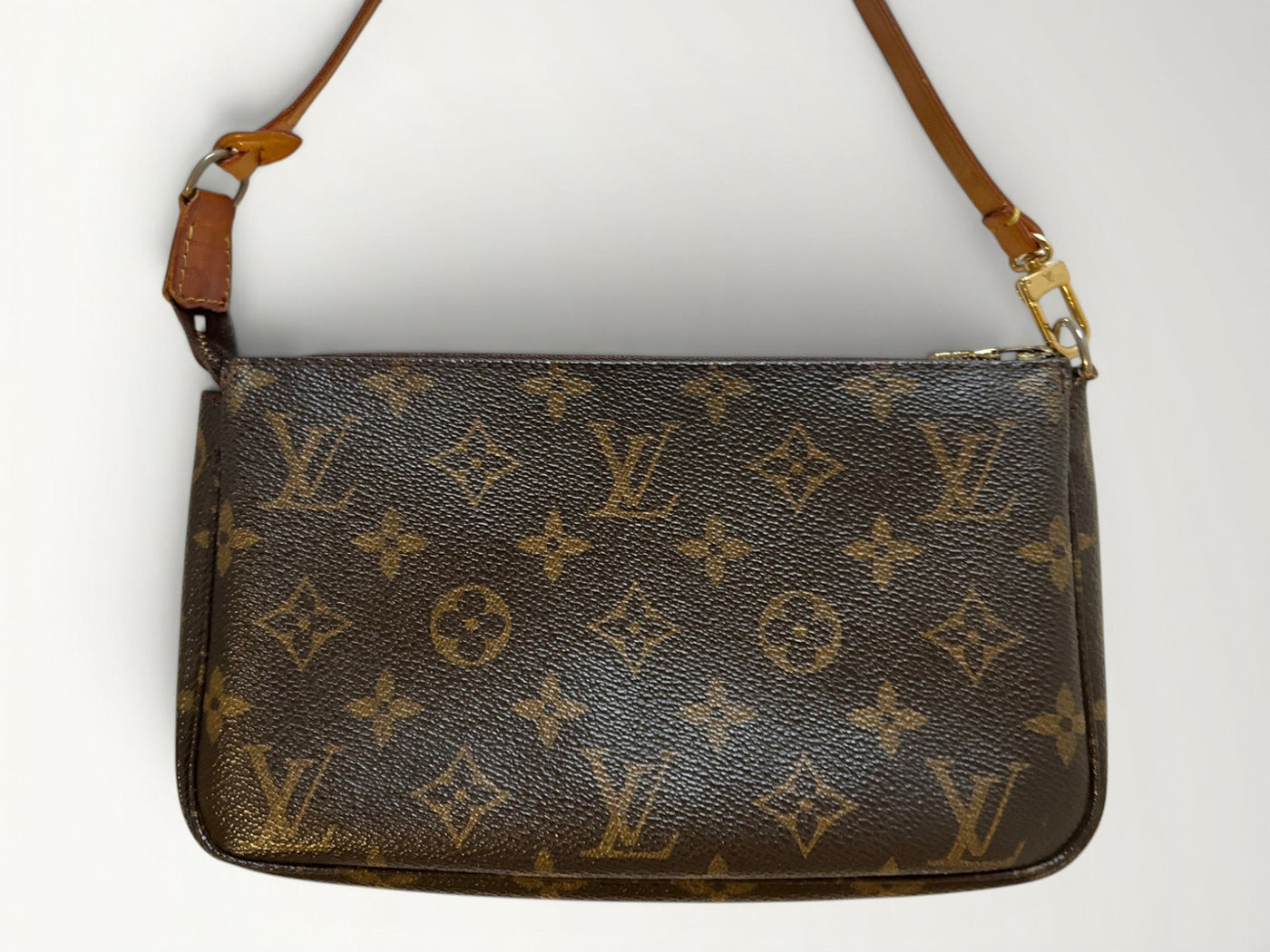146 - Louis Vuitton Pochette Accessoires