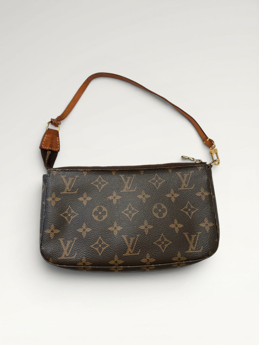 164 - Louis Vuitton Pochette Accessoires