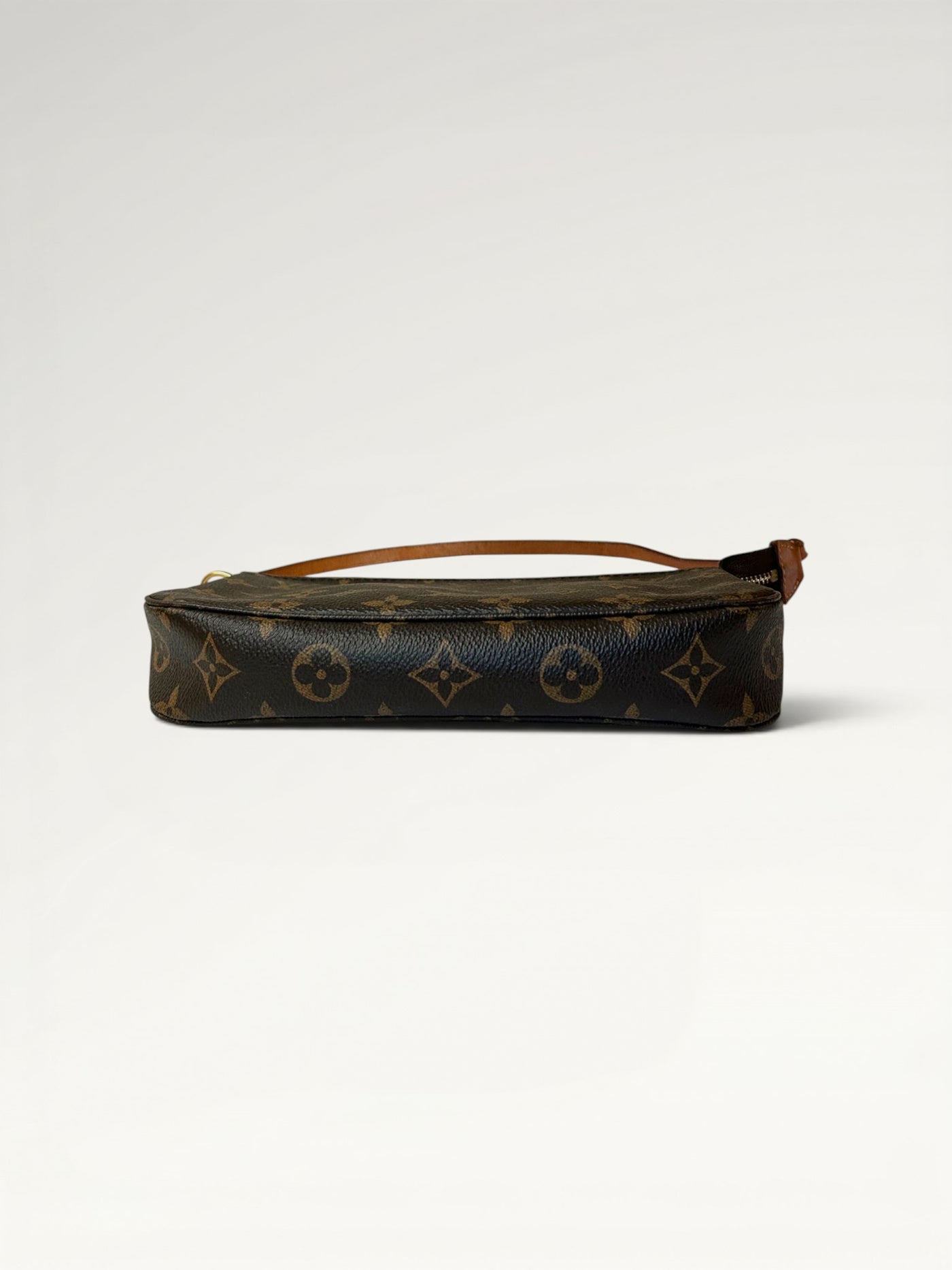 164 - Louis Vuitton Pochette Accessoires