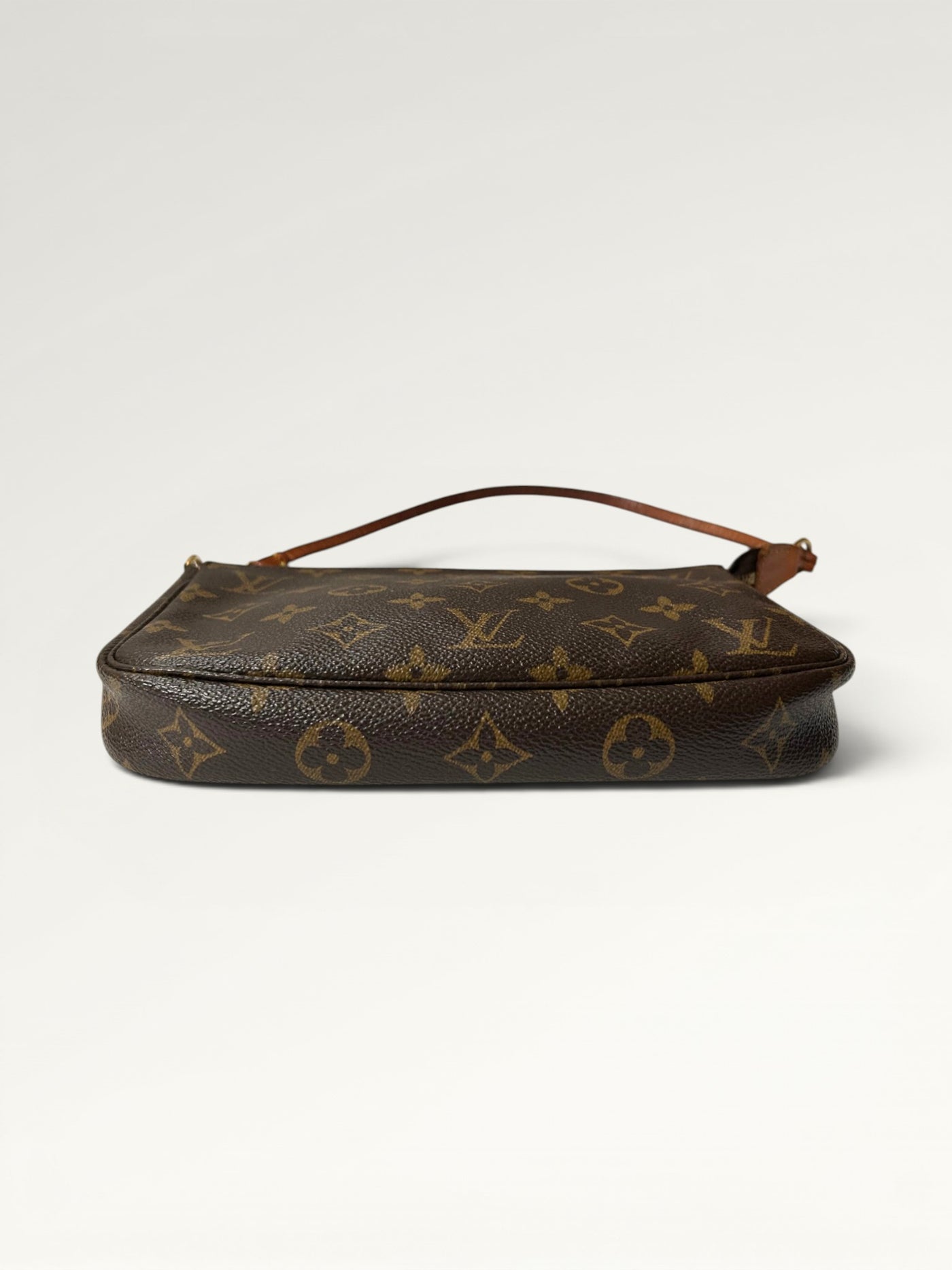 0177 - Louis Vuitton Pochette Accessoires