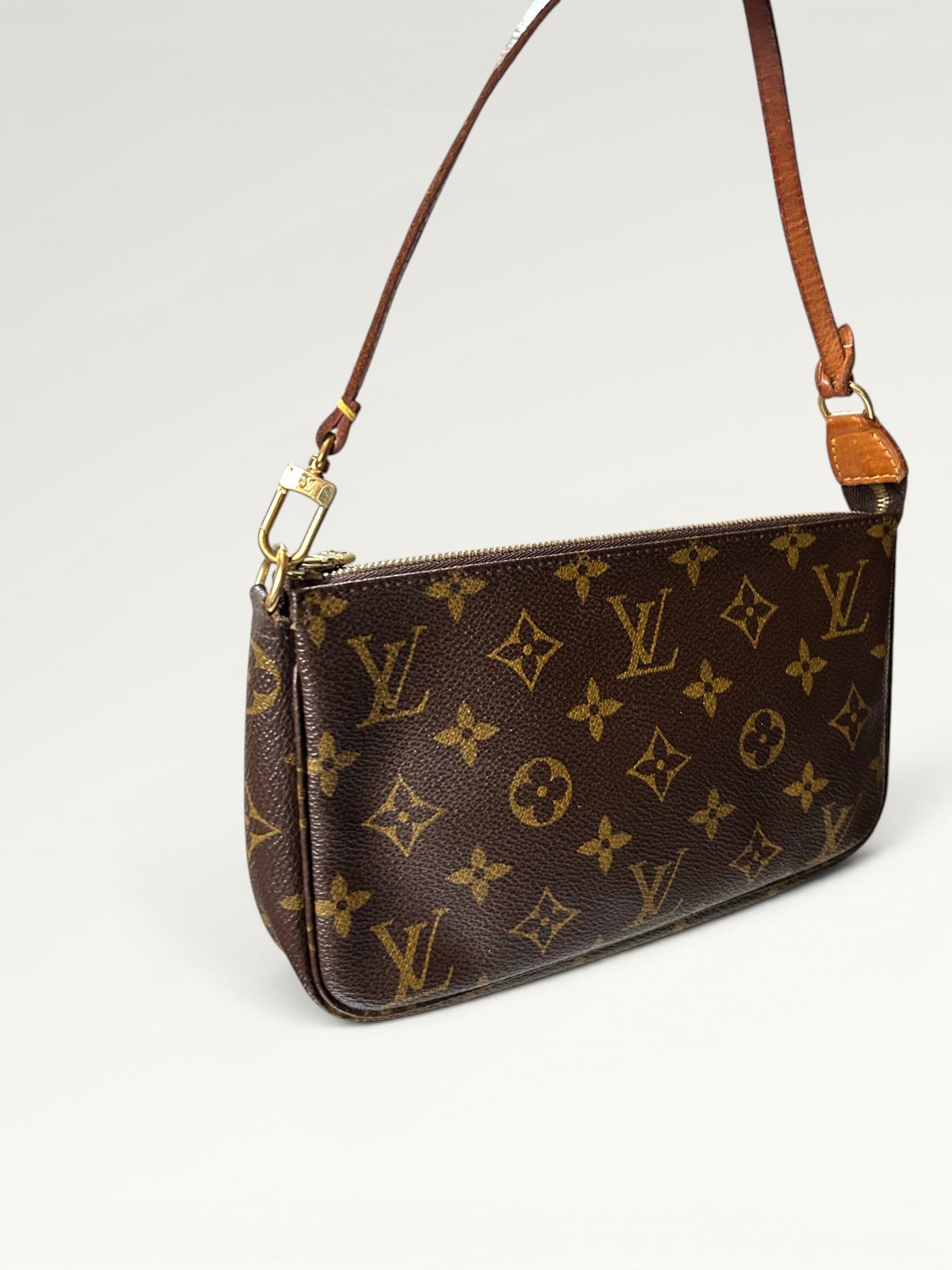 0177 - Louis Vuitton Pochette Accessoires