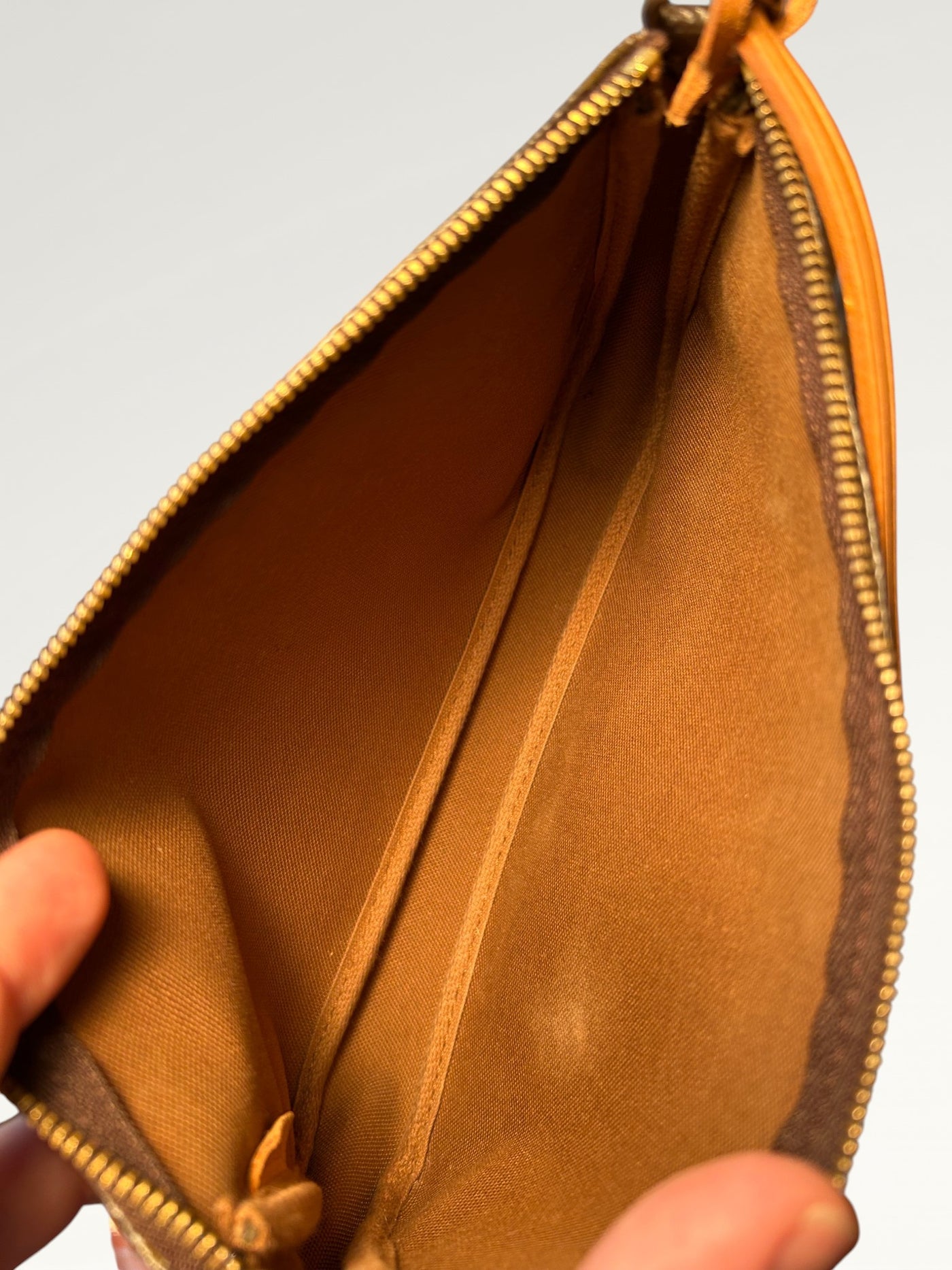 0179 - Louis Vuitton Pochette Accessoire - Replaced Strap & Hook