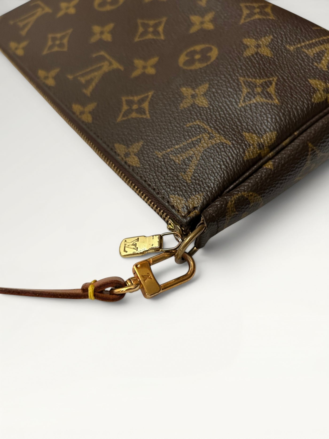 0173 - Louis Vuitton Pochette Accessoires