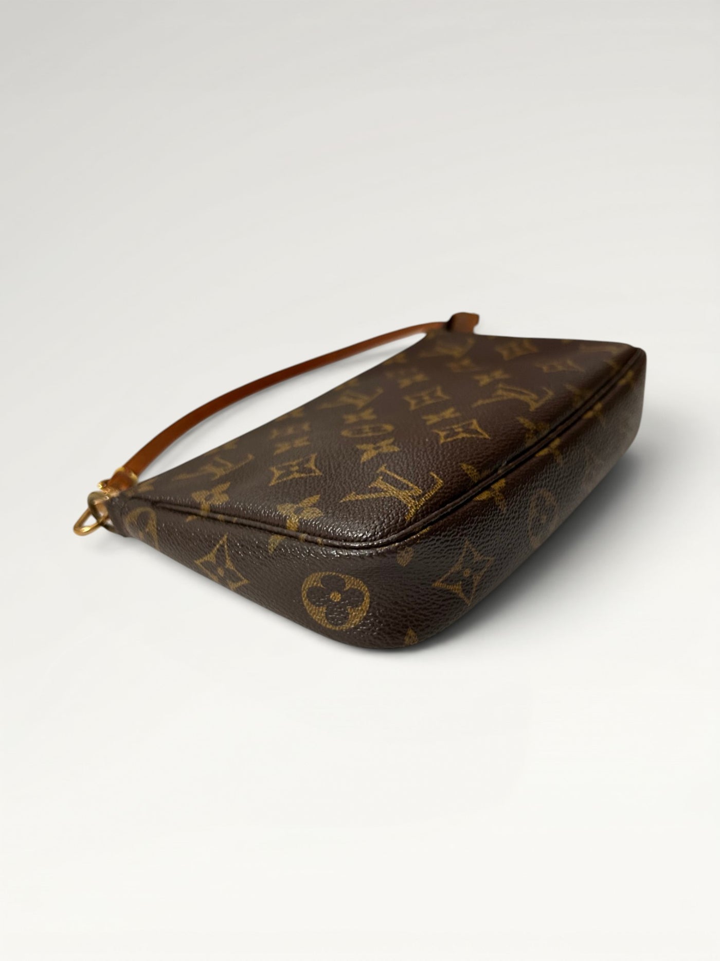 0173 - Louis Vuitton Pochette Accessoires