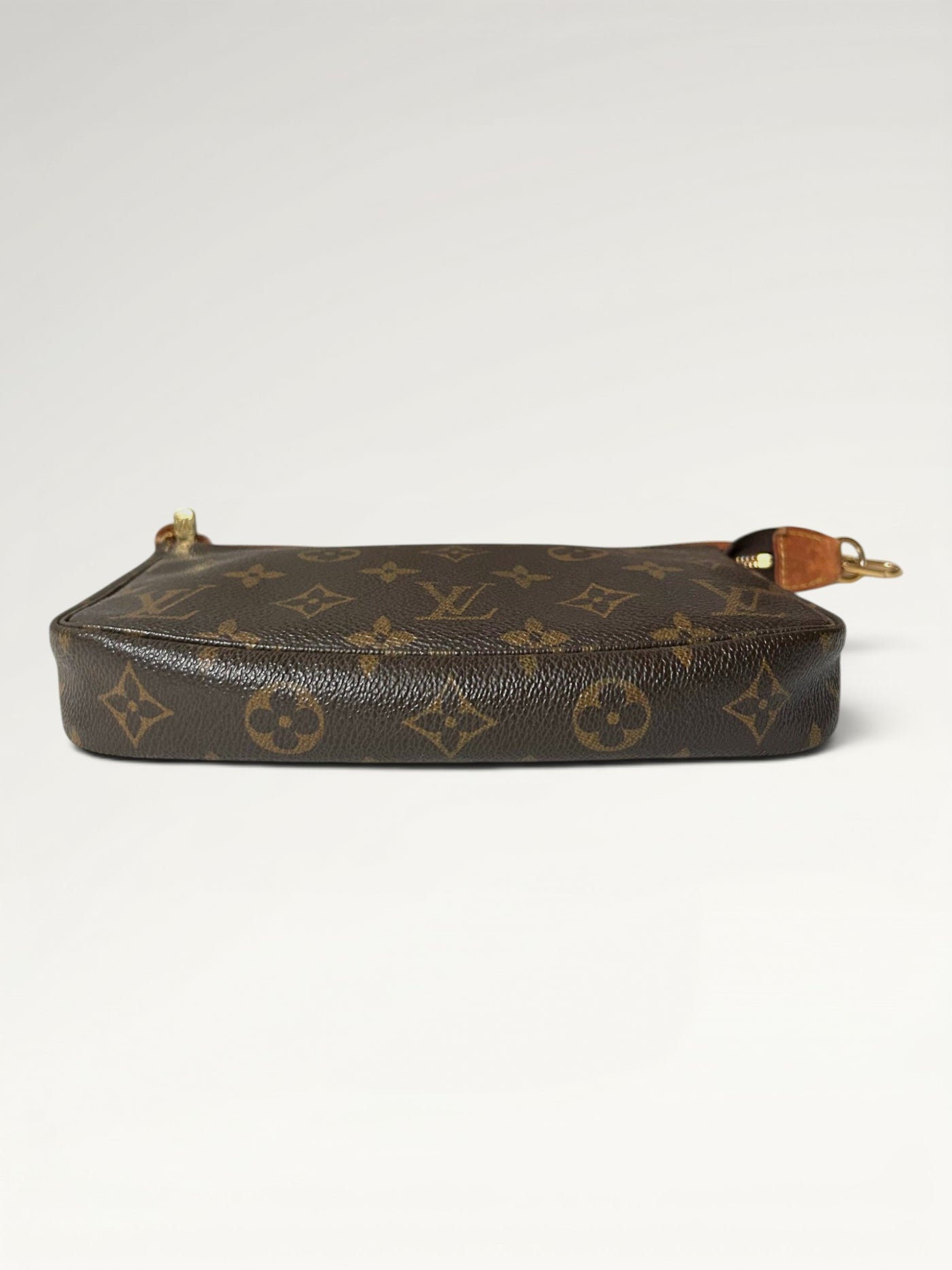 0176 - Louis Vuitton Pochette Accessoires