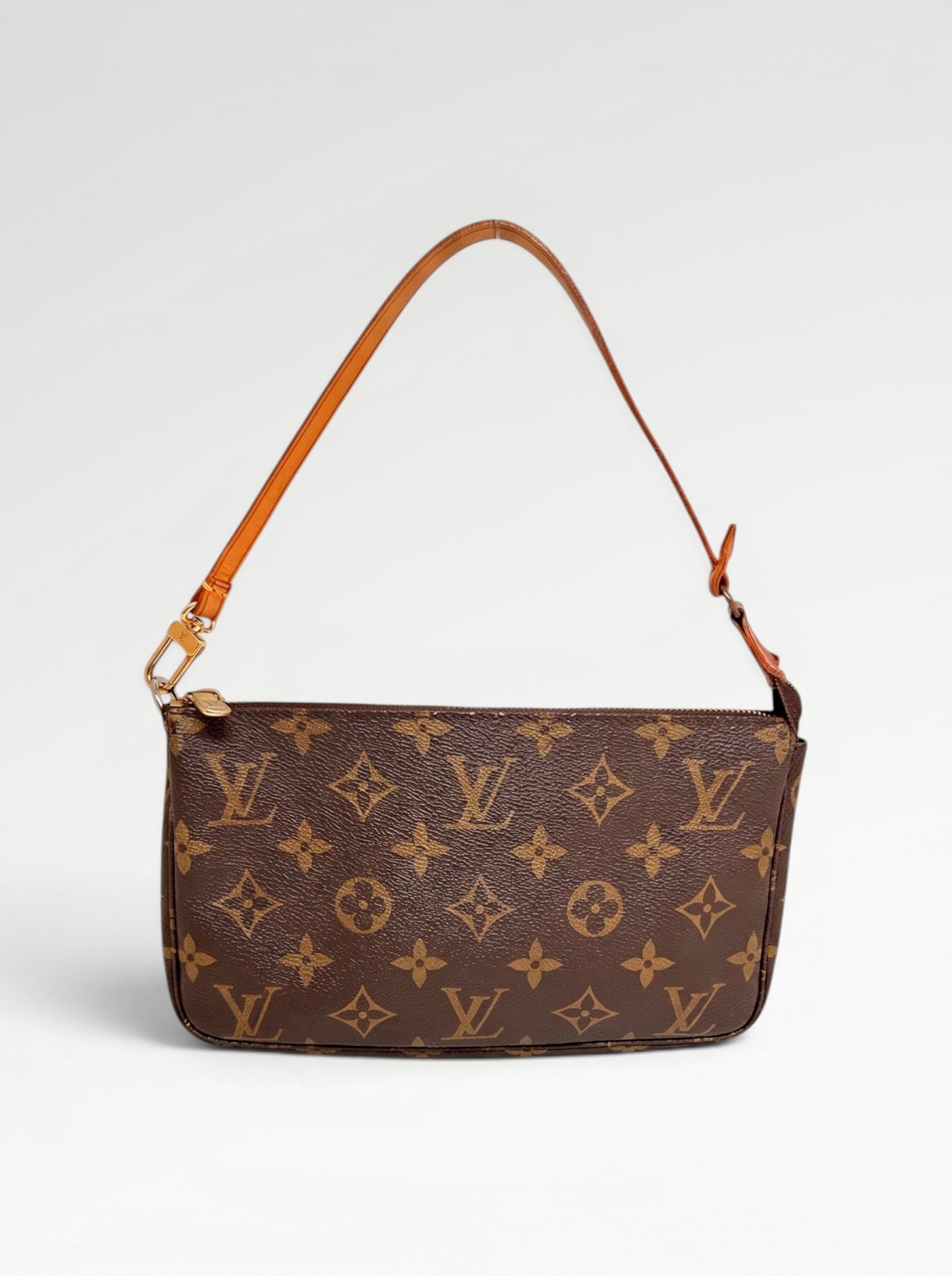 135 - Louis Vuitton Pochette Accessoires